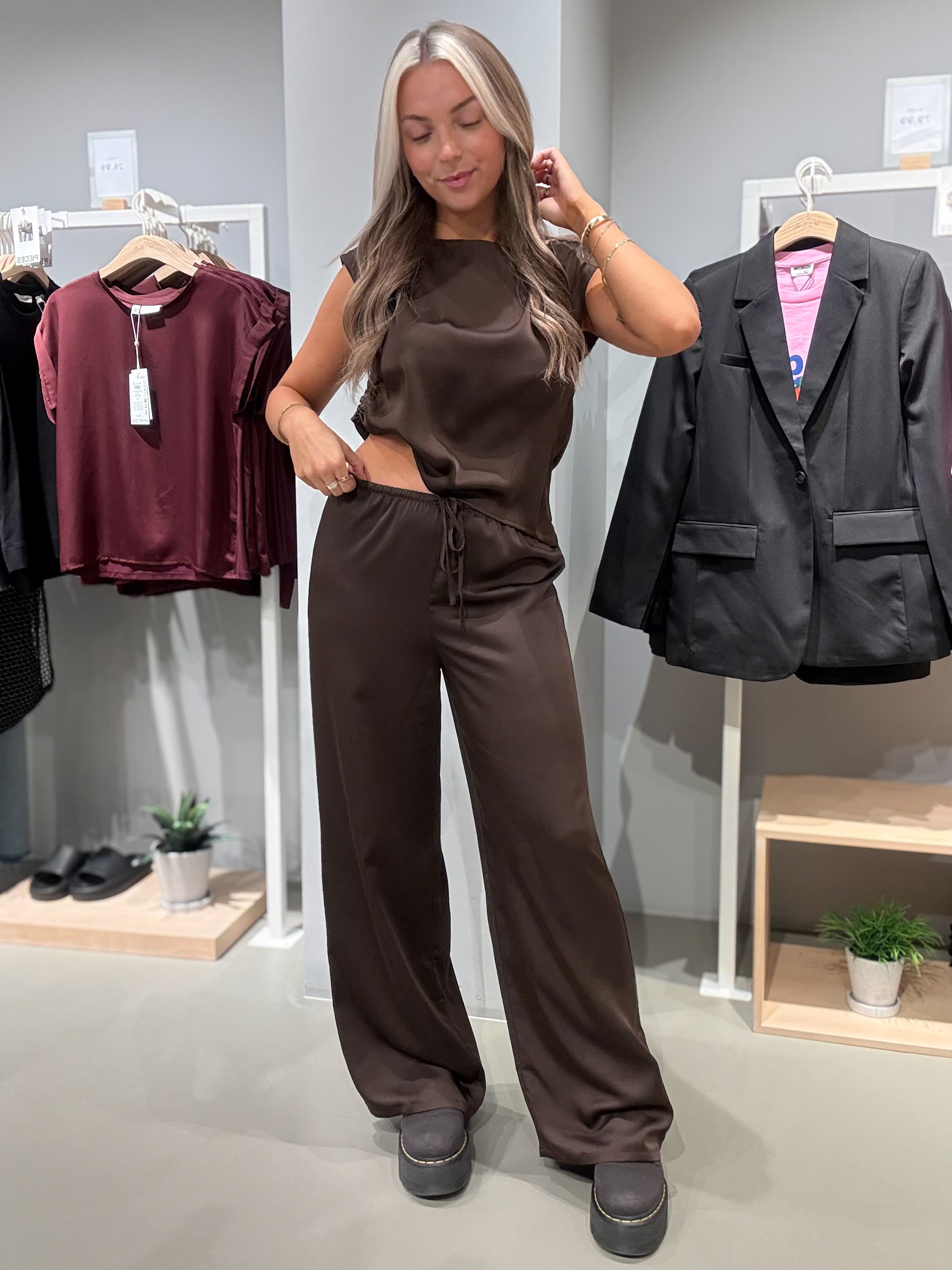 VIELLETTE Trousers - Coffee Bean